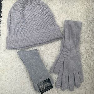 BANANA REPUBLIC CASHMERE HAT, GLOVE AND SOCKS SET